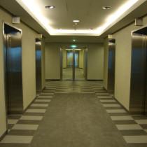 Вид главного лифтового холла Бизнес-центр «Город Столиц» Северный блок